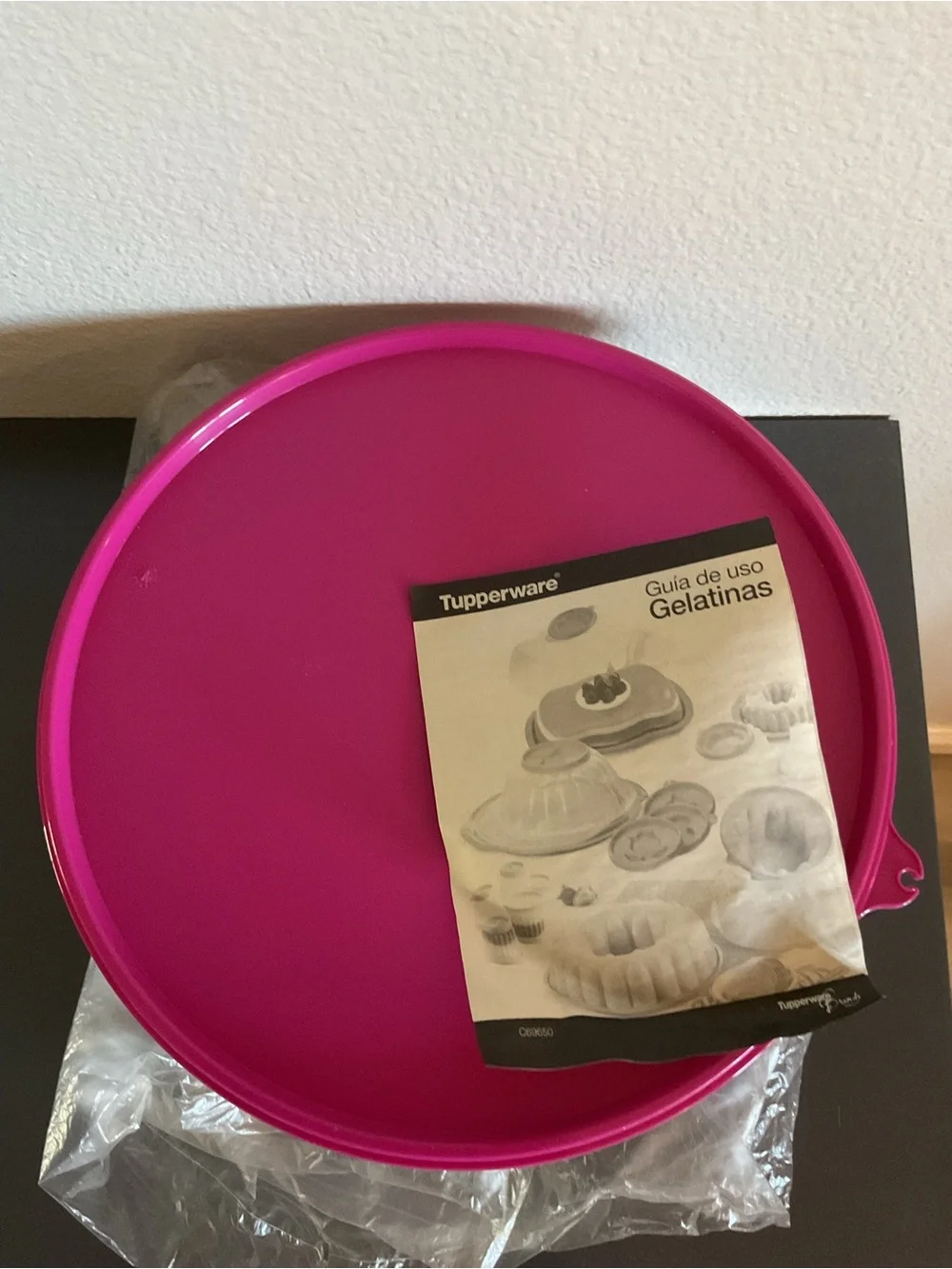 Tupperware Hot Pink Gelatin  Mold